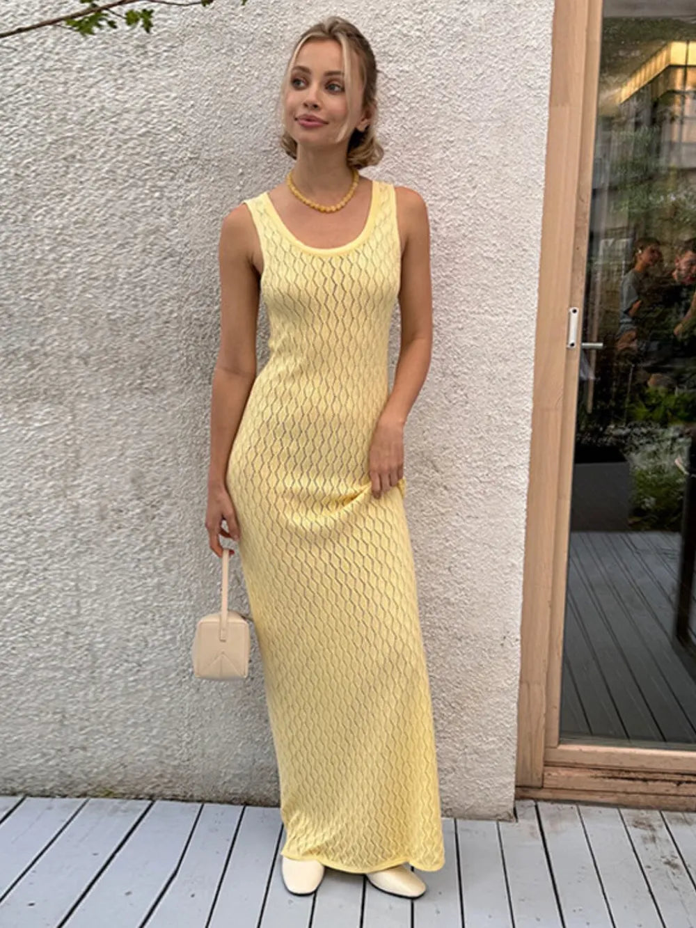 Lara – Offenes ärmelloses maxi kleid mit transparenter spitze