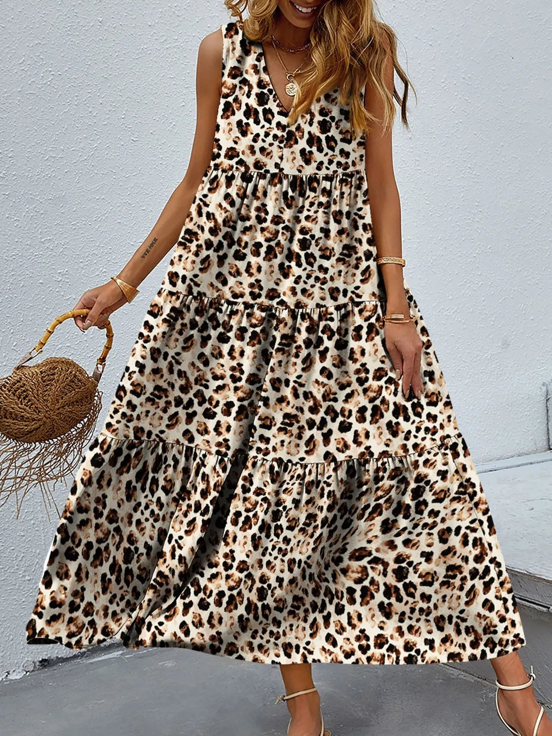 Leonie – Gedrucktes v-ausschnitt gestuftes maxi tank kleid