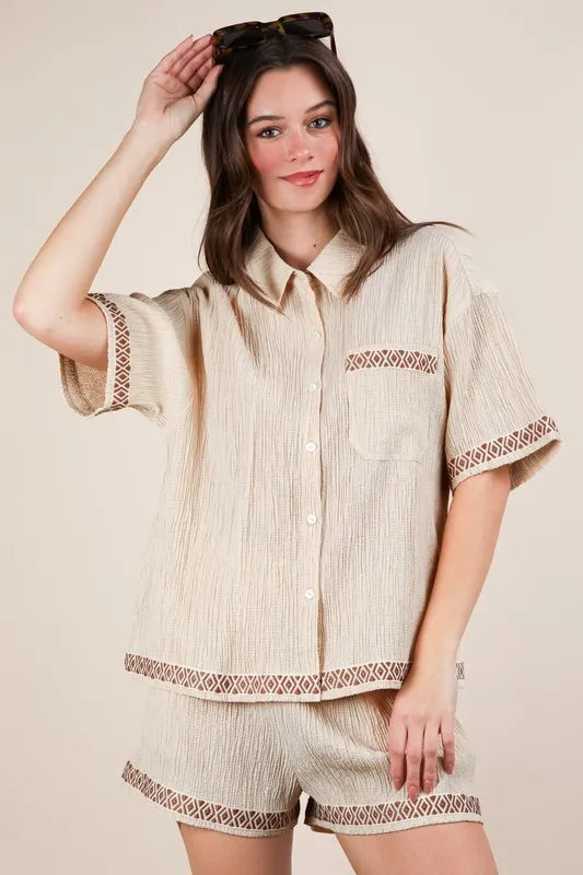 Isabel – Versatile crinkled woven shirt top und shorts set