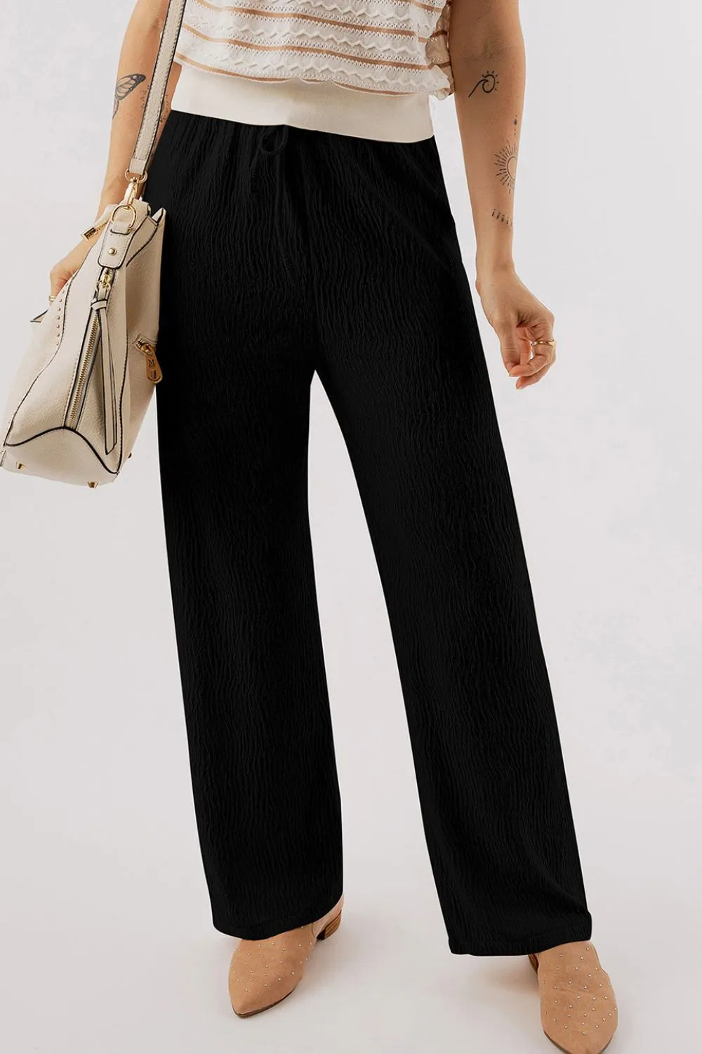 Nora – Textured Drawstring Straight Pants mit bequemer Passform