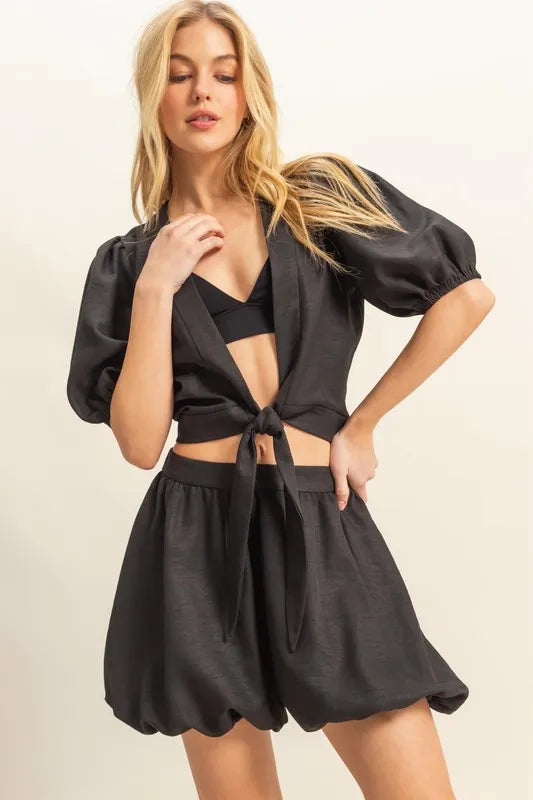 Carlotta – Hyfve front tie top und bubble hem shorts set