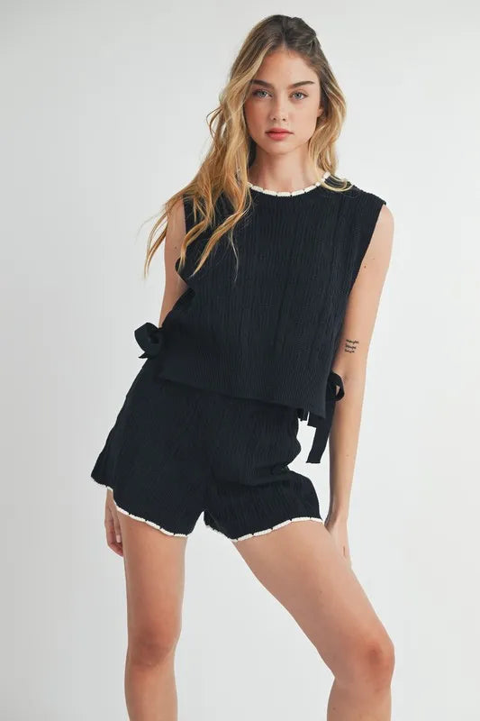 Sophia – MABLE Side Tie Detail Strickweste und Shorts Set