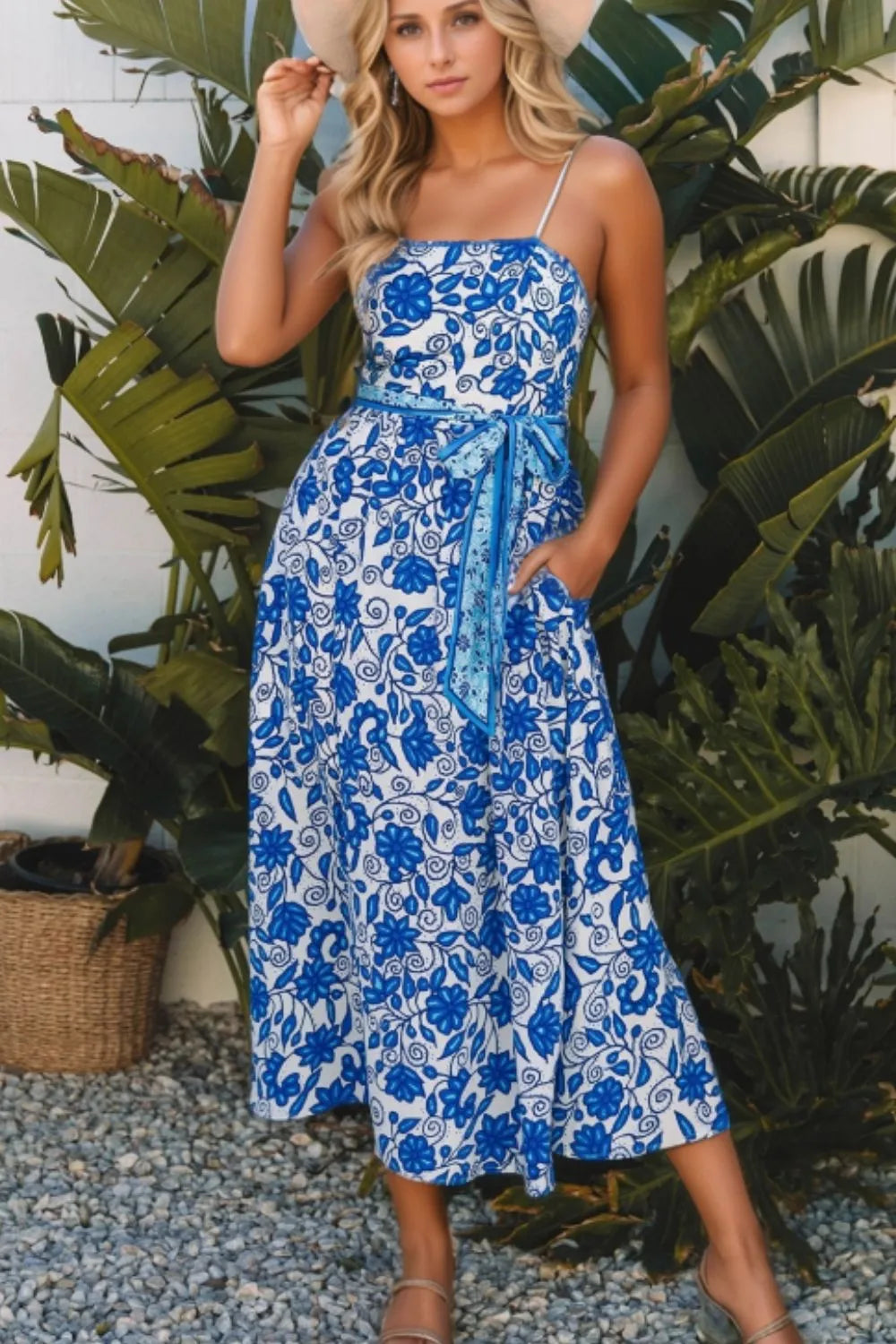 Leni – Floral bedrucktes maxi-kleid mit taillengürtel